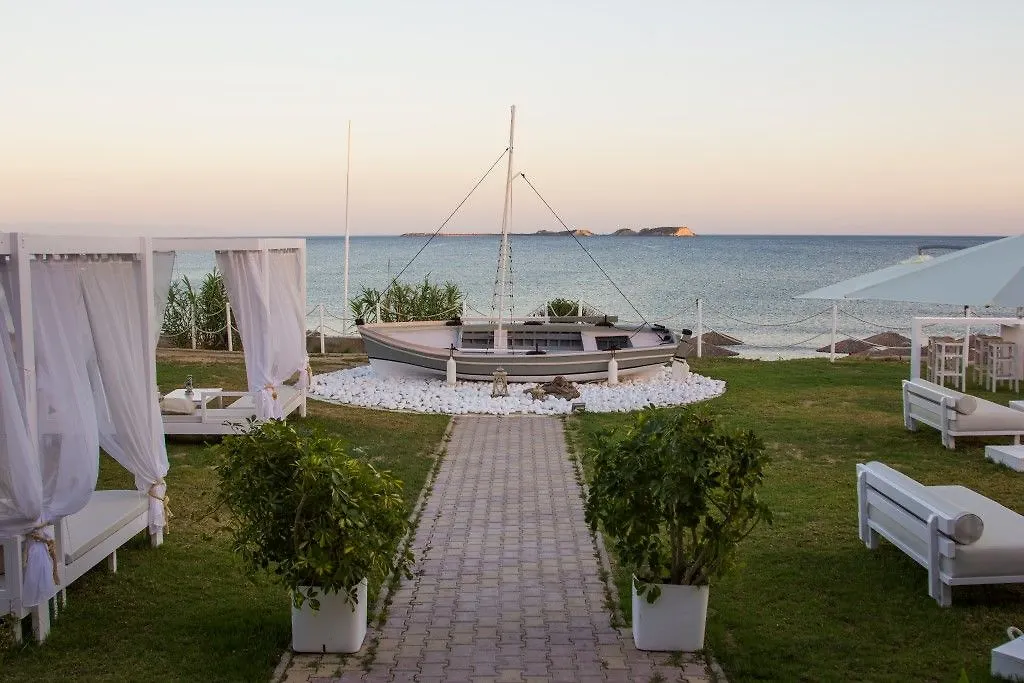 Hotel Argile Resort Mantzavináta